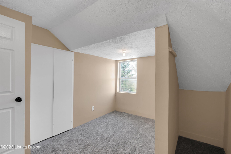 Listing Image 27