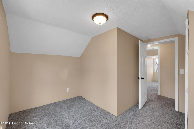 Listing Image 30