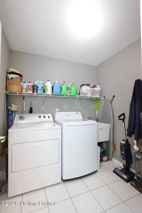 Listing Image 16