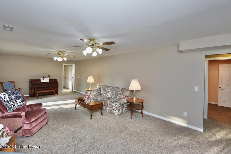 Listing Image 37