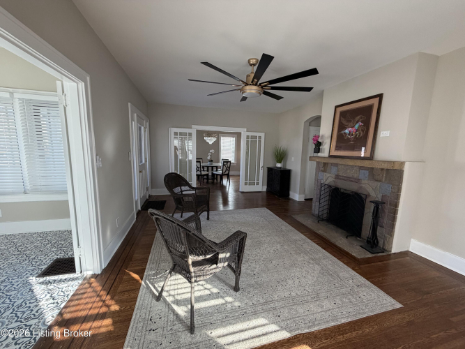 Listing Image 20