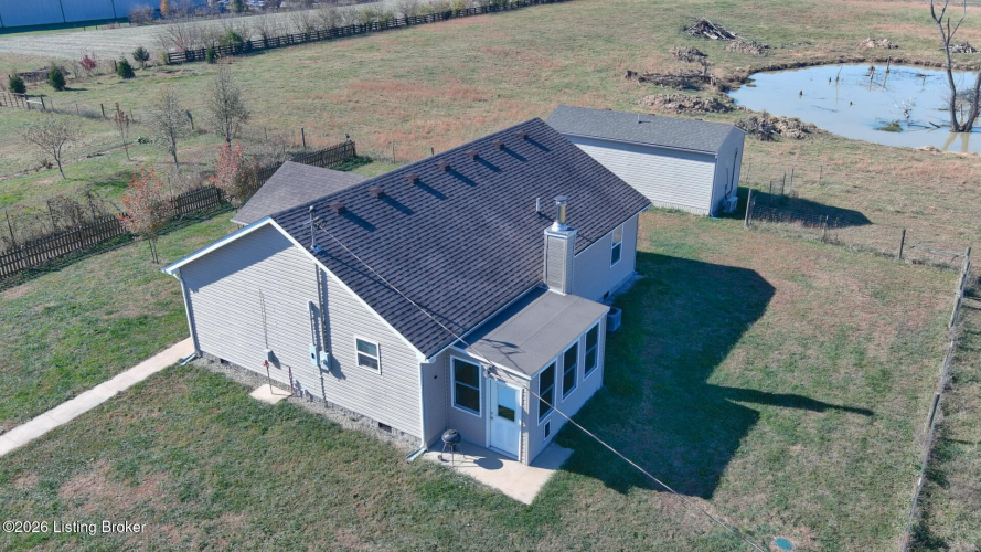 Listing Image 18