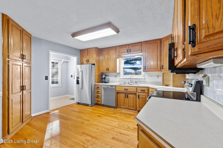 Listing Image 23