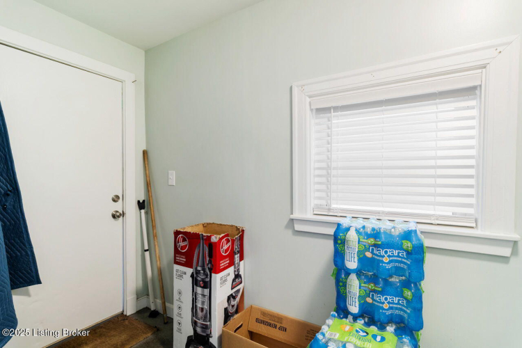 Listing Image 27