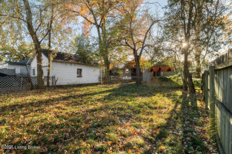 Listing Image 42