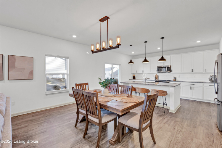 Listing Image 20