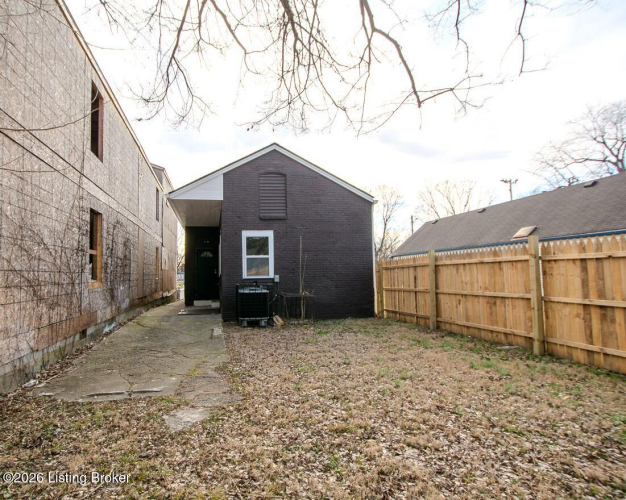 Listing Image 25