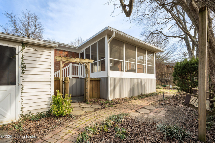 Listing Image 25