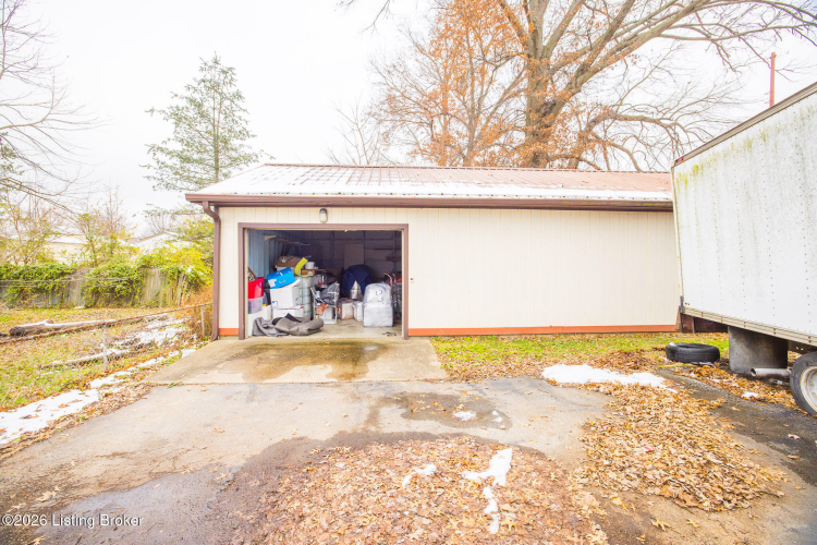 Listing Image 61