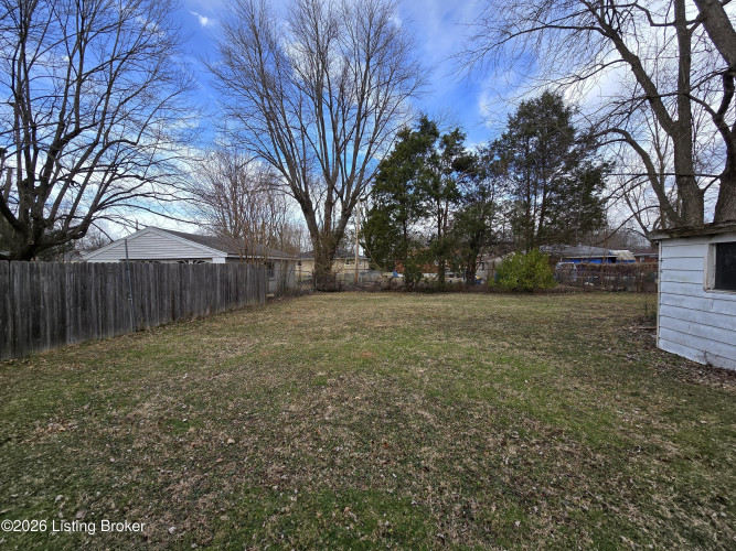 Listing Image 11