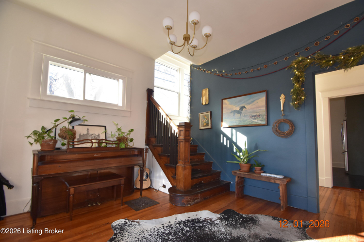Listing Image 16