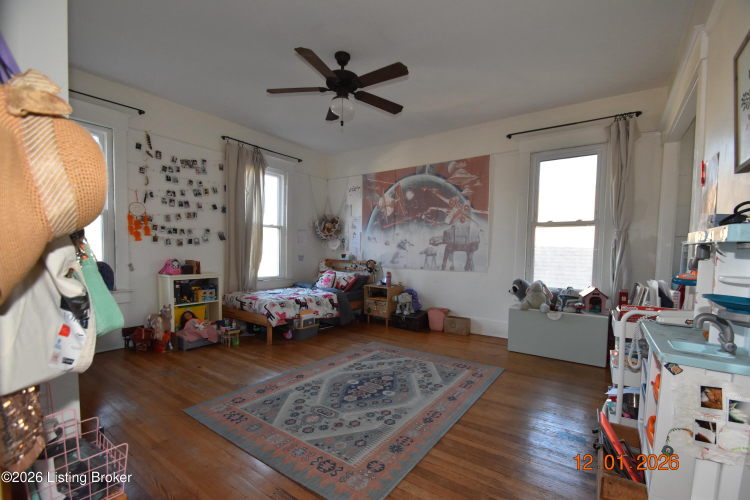 Listing Image 50
