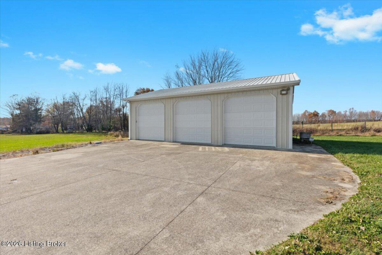 Listing Image 75