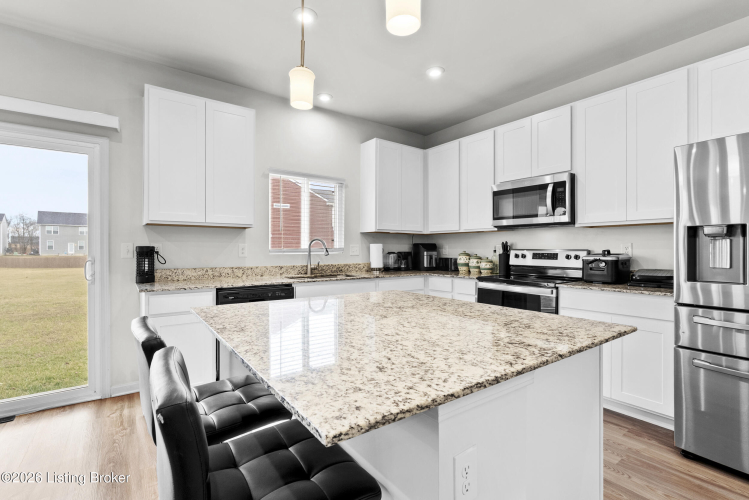 Listing Image 13
