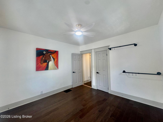 Listing Image 20