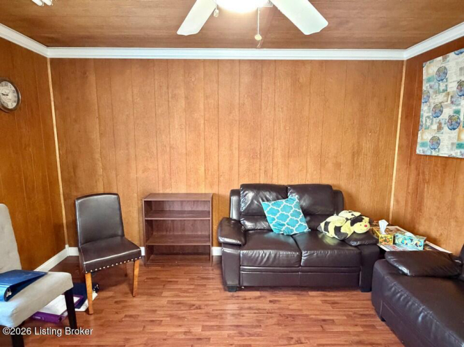 Listing Image 23