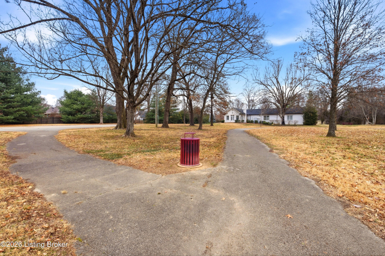 Listing Image 41