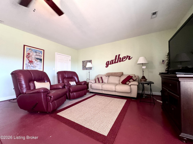 Listing Image 43