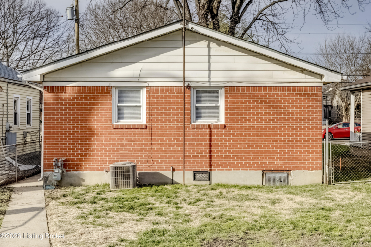 Listing Image 46