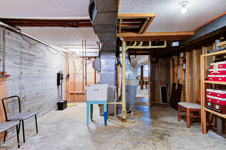 Listing Image 45