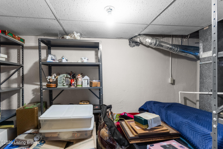 Listing Image 41