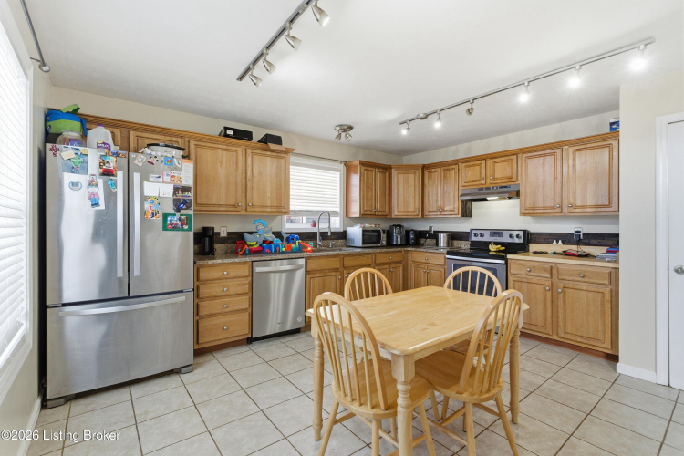 Listing Image 13