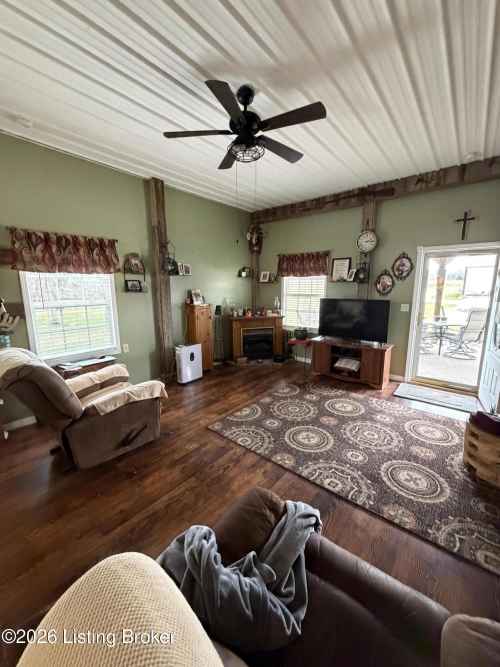 Listing Image 13
