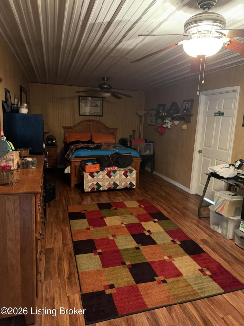 Listing Image 17