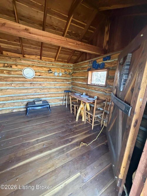 Listing Image 27