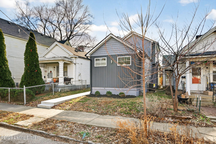 Listing Image 3