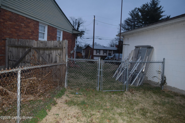 Listing Image 25