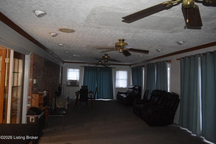 Listing Image 39