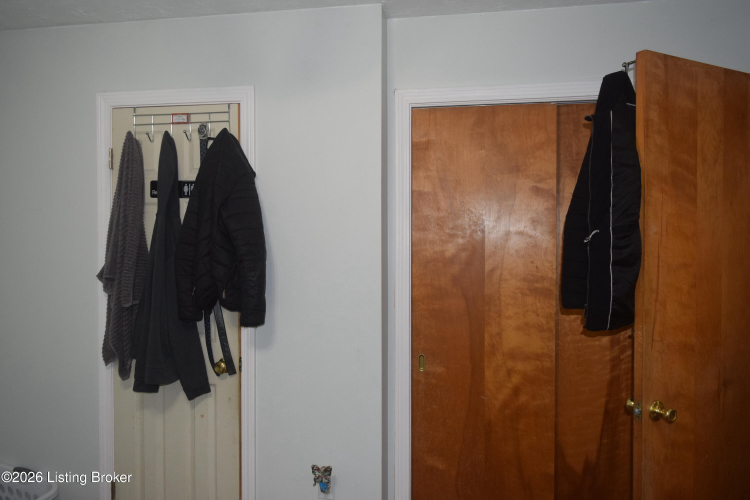 Listing Image 50