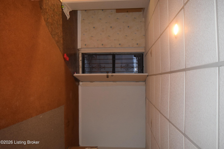 Listing Image 72