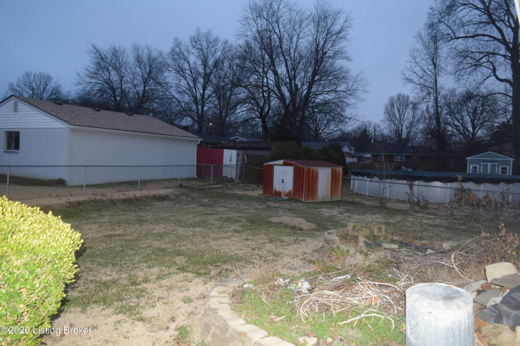 Listing Image 10