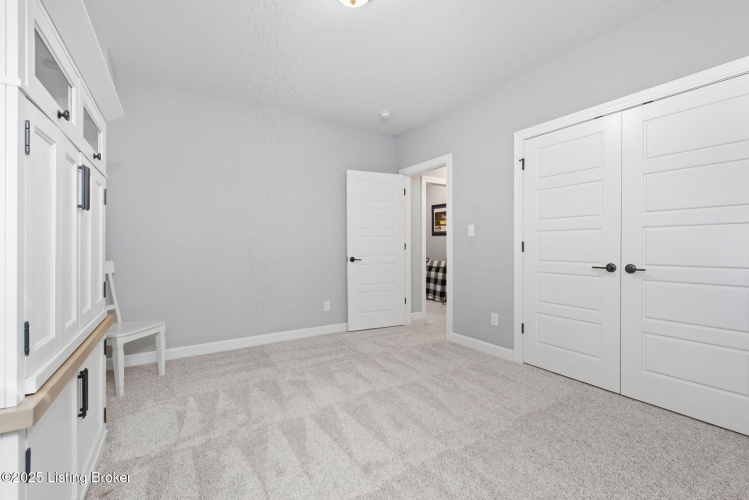 Listing Image 58