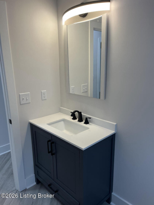 Listing Image 28