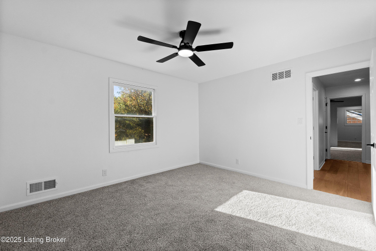Listing Image 54