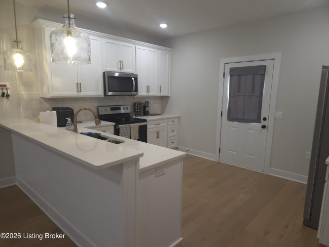 Listing Image 51