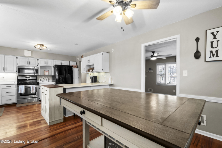 Listing Image 20