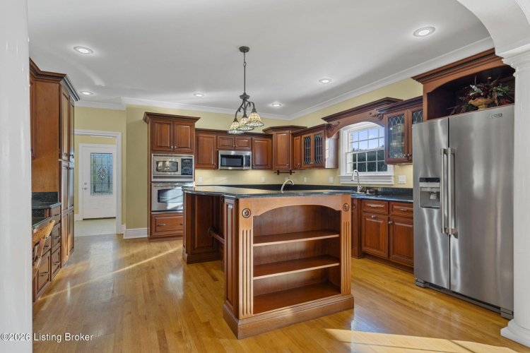 Listing Image 15