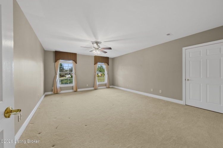 Listing Image 28