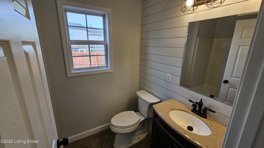 Listing Image 50