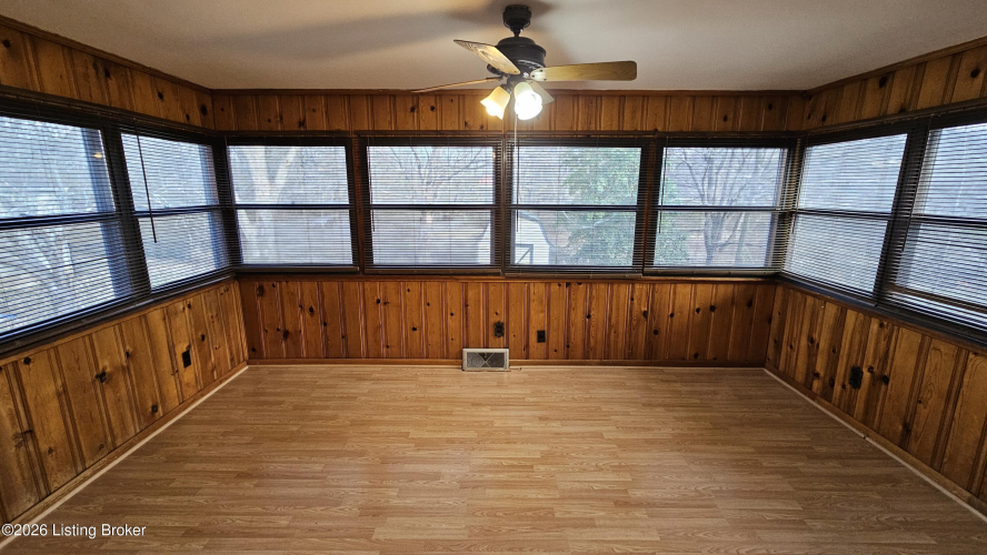 Listing Image 48