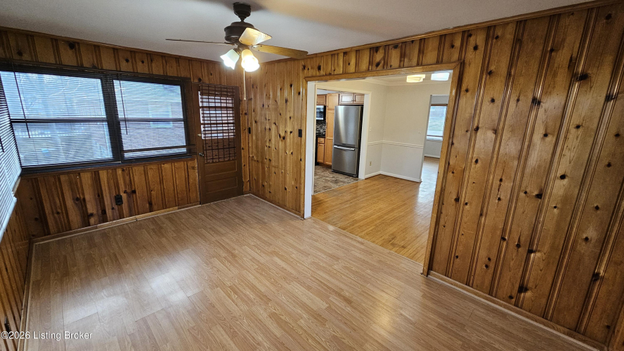 Listing Image 52