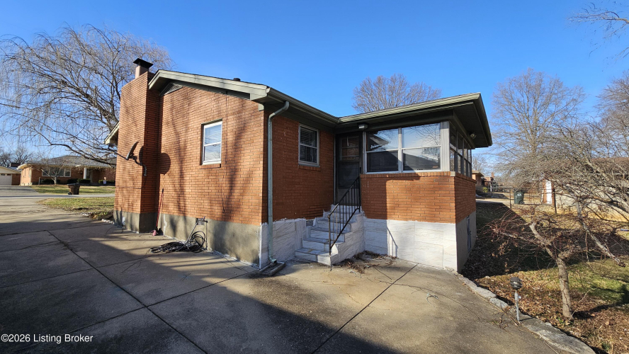 Listing Image 54