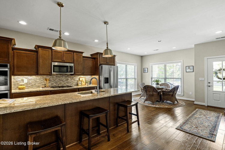 Listing Image 15