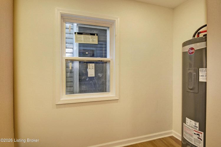 Listing Image 15