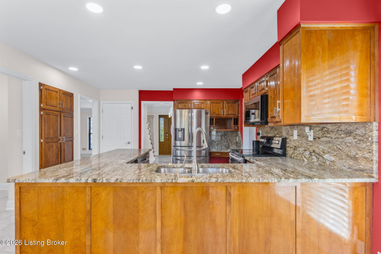 Listing Image 15