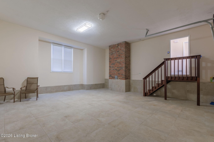 Listing Image 59